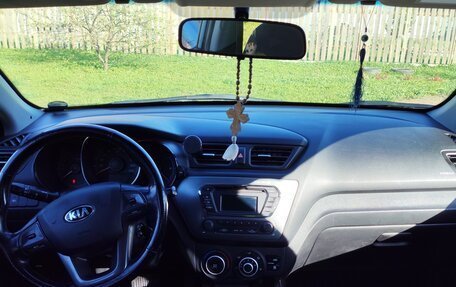 KIA Rio III рестайлинг, 2013 год, 850 000 рублей, 6 фотография