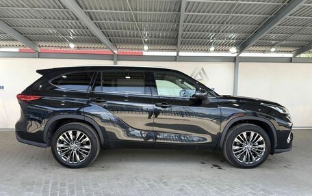 Toyota Highlander, 2025 год, 4 849 000 рублей, 2 фотография