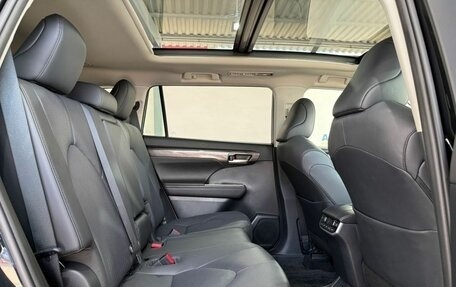 Toyota Highlander, 2025 год, 4 849 000 рублей, 11 фотография