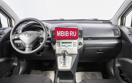 Toyota Corolla Verso I, 2006 год, 949 000 рублей, 8 фотография