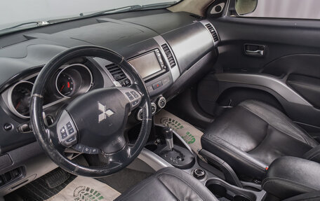 Mitsubishi Outlander III рестайлинг 3, 2007 год, 1 299 000 рублей, 7 фотография