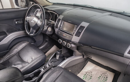 Mitsubishi Outlander III рестайлинг 3, 2007 год, 1 299 000 рублей, 15 фотография