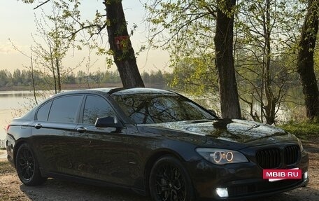 BMW 7 серия, 2010 год, 999 000 рублей, 3 фотография