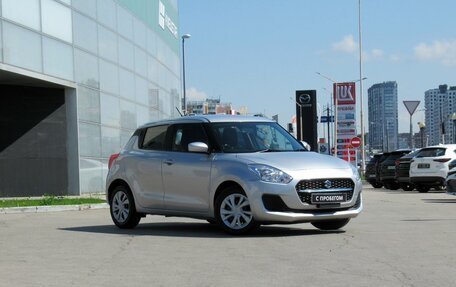 Suzuki Swift V, 2021 год, 1 320 000 рублей, 3 фотография