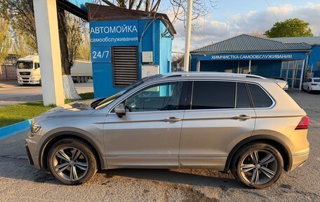 Volkswagen Tiguan II, 2019 год, 2 950 000 рублей, 3 фотография