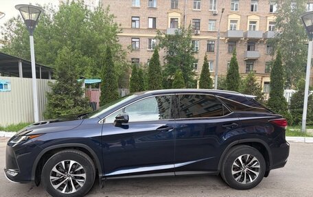 Lexus RX IV рестайлинг, 2020 год, 4 500 000 рублей, 5 фотография