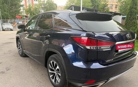 Lexus RX IV рестайлинг, 2020 год, 4 500 000 рублей, 9 фотография