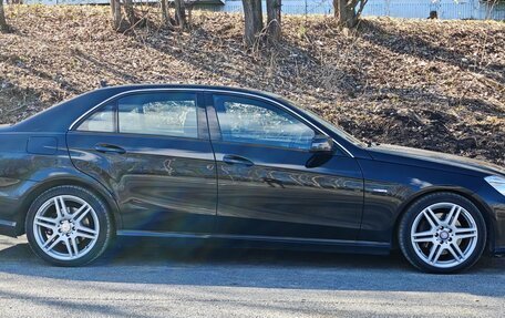Mercedes-Benz E-Класс, 2011 год, 1 750 000 рублей, 7 фотография