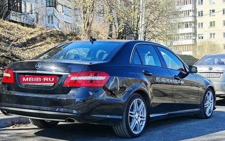 Mercedes-Benz E-Класс, 2011 год, 1 750 000 рублей, 6 фотография