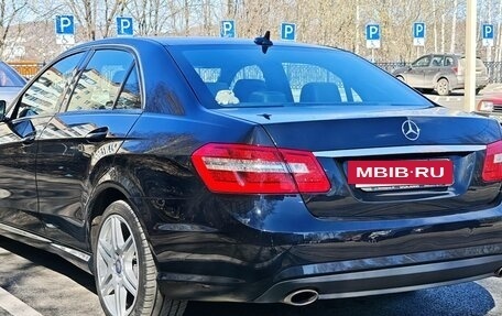 Mercedes-Benz E-Класс, 2011 год, 1 750 000 рублей, 4 фотография