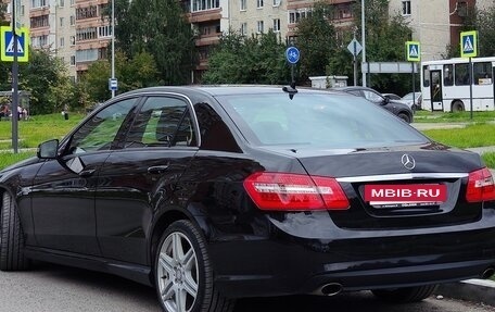 Mercedes-Benz E-Класс, 2011 год, 1 750 000 рублей, 10 фотография