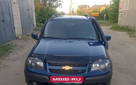 Chevrolet Niva I рестайлинг, 2016 год, 750 000 рублей, 2 фотография