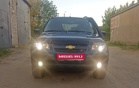 Chevrolet Niva I рестайлинг, 2016 год, 750 000 рублей, 3 фотография
