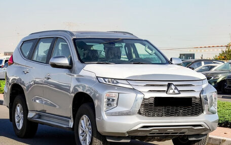Mitsubishi Pajero Sport III рестайлинг, 2023 год, 3 760 009 рублей, 2 фотография