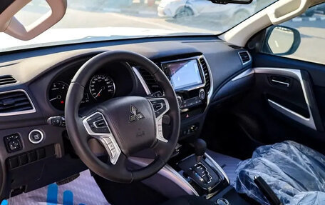 Mitsubishi Pajero Sport III рестайлинг, 2023 год, 3 760 009 рублей, 8 фотография