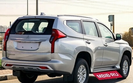 Mitsubishi Pajero Sport III рестайлинг, 2023 год, 3 760 009 рублей, 7 фотография