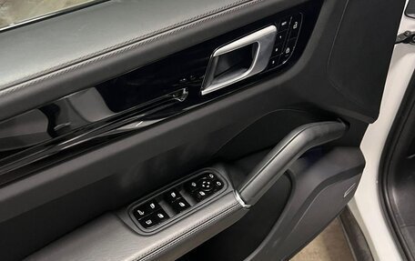 Porsche Cayenne III, 2019 год, 8 700 000 рублей, 12 фотография