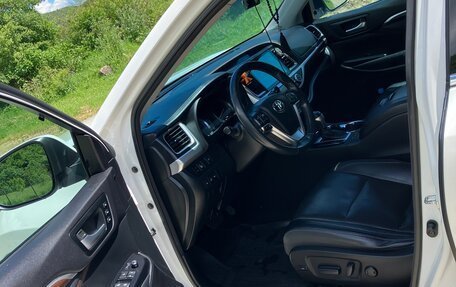 Toyota Highlander III, 2014 год, 2 650 000 рублей, 7 фотография