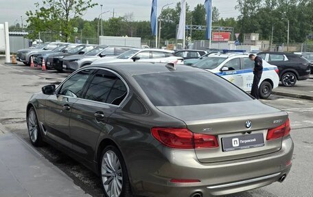 BMW 5 серия, 2018 год, 3 039 000 рублей, 10 фотография