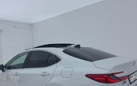 Toyota Camry, 2025 год, 3 185 559 рублей, 4 фотография