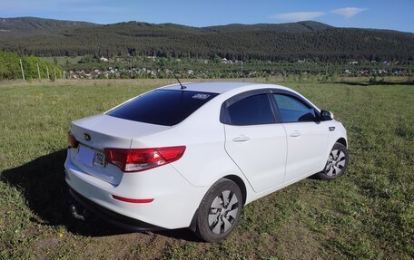 KIA Rio III рестайлинг, 2015 год, 1 250 000 рублей, 5 фотография