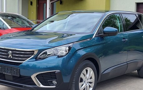 Peugeot 5008 II, 2019 год, 1 670 000 рублей, 3 фотография