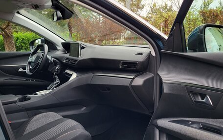 Peugeot 5008 II, 2019 год, 1 670 000 рублей, 19 фотография