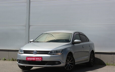 Volkswagen Jetta VI, 2013 год, 967 000 рублей, 1 фотография