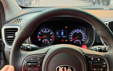 KIA Sportage IV рестайлинг, 2018 год, 1 850 000 рублей, 3 фотография