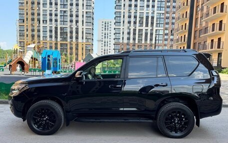 Toyota Land Cruiser Prado 150 рестайлинг 2, 2021 год, 5 650 000 рублей, 7 фотография