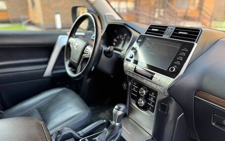 Toyota Land Cruiser Prado 150 рестайлинг 2, 2021 год, 5 650 000 рублей, 11 фотография