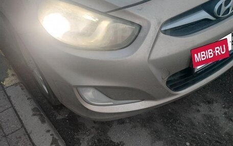 Hyundai Solaris II рестайлинг, 2012 год, 850 000 рублей, 3 фотография