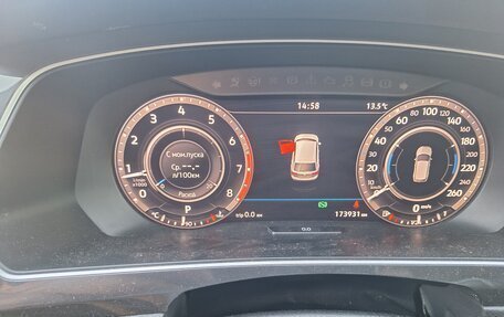 Volkswagen Tiguan II, 2018 год, 2 330 000 рублей, 11 фотография