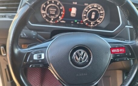 Volkswagen Tiguan II, 2018 год, 2 330 000 рублей, 12 фотография