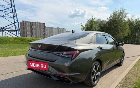 Hyundai Elantra, 2021 год, 2 250 000 рублей, 5 фотография