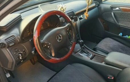 Mercedes-Benz C-Класс, 2003 год, 630 000 рублей, 9 фотография