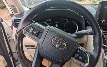 Toyota Land Cruiser, 2021 год, 9 000 000 рублей, 7 фотография