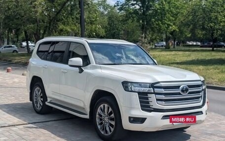 Toyota Land Cruiser, 2021 год, 9 000 000 рублей, 3 фотография