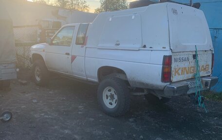 Nissan Navara (Frontier) I, 1996 год, 700 000 рублей, 3 фотография