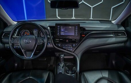 Toyota Camry, 2021 год, 3 470 000 рублей, 12 фотография