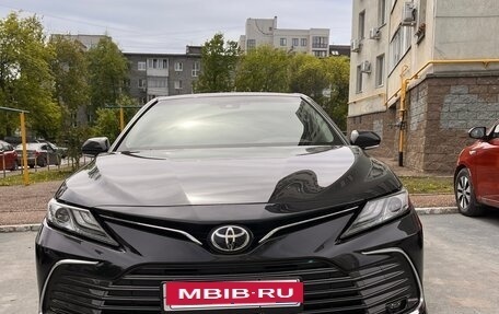 Toyota Camry, 2022 год, 3 550 000 рублей, 3 фотография