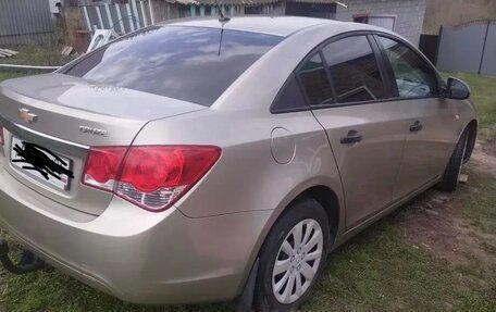 Chevrolet Cruze II, 2012 год, 650 000 рублей, 3 фотография