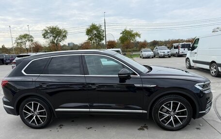 Volkswagen Touareg III, 2019 год, 5 300 000 рублей, 2 фотография