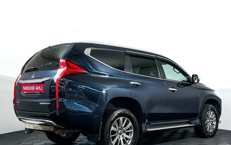 Mitsubishi Pajero Sport III рестайлинг, 2017 год, 2 897 000 рублей, 5 фотография