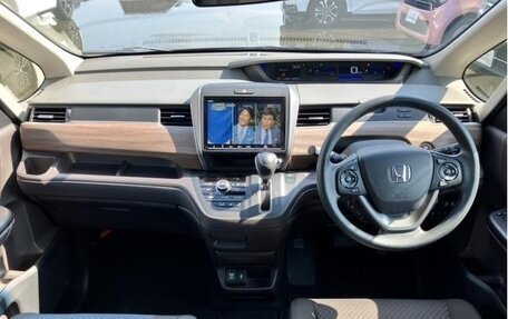 Honda Freed II, 2023 год, 1 460 000 рублей, 8 фотография