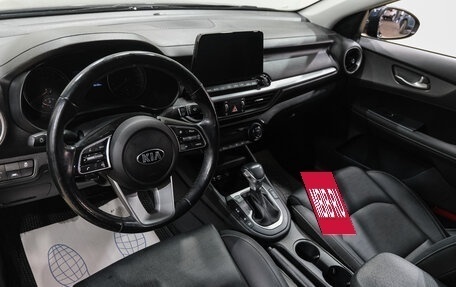 KIA K3, 2019 год, 1 799 000 рублей, 13 фотография