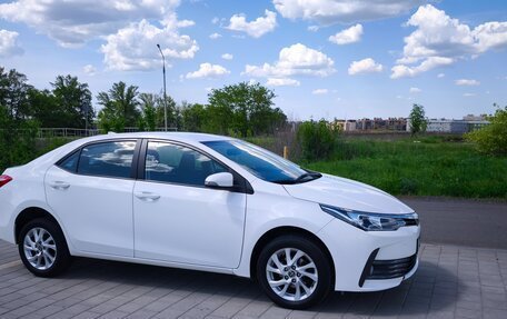 Toyota Corolla, 2017 год, 1 780 000 рублей, 2 фотография