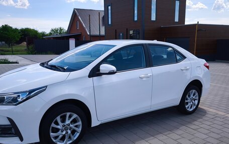 Toyota Corolla, 2017 год, 1 780 000 рублей, 6 фотография