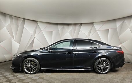 Toyota Camry, 2024 год, 3 800 000 рублей, 5 фотография