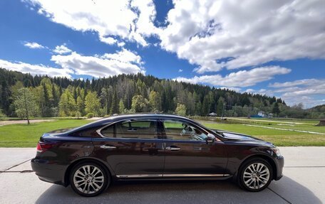 Lexus LS IV, 2013 год, 2 400 000 рублей, 3 фотография